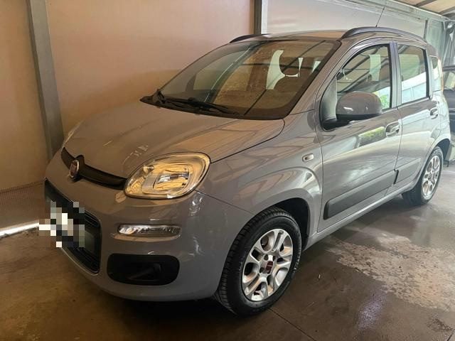 Fiat Panda LOUNGE 1.2 GPL 69CV, del 2018, 120.000 km, in vendita a Napoli (NA)