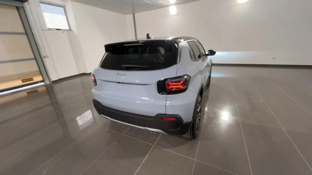 Jeep Avenger SUMMIT 1.2 e-HYBRID Mhev 110CV - foto 4 di 4