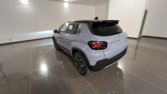 Jeep Avenger SUMMIT 1.2 e-HYBRID Mhev 110CV - foto 3 di 4