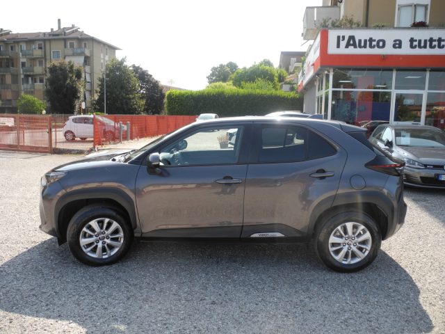 Toyota Yaris Cross 1.5 Hybrid E-CVT Business -Ok NEOPAT.-IVA detraib. - foto 3 di 96