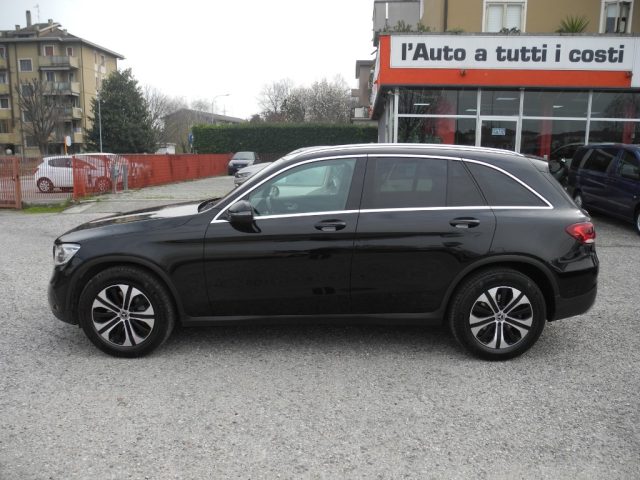 Mercedes-Benz GLC 300 d 4Matic 245cv Business - 2000cc - IVA Detraibile - foto 2 di 4