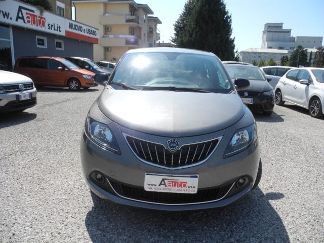Lancia Ypsilon 1.0 FireFly 5p. S&S Hybrid Gold - OK NEOPATENTATI - foto 3 di 4