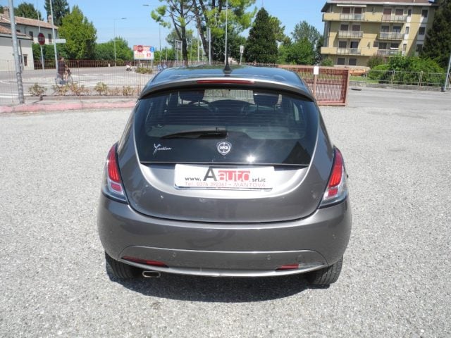 Lancia Ypsilon 1.0 FireFly 5p. S&S Hybrid Gold - OK NEOPATENTATI - foto 4 di 4