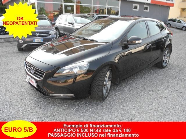 Volvo V40 D2 1.6 D Kinetic - OK NEOPATENTATI - UNICO PROPR., del 2015, 252.000 km, in vendita a Mantova (MN)