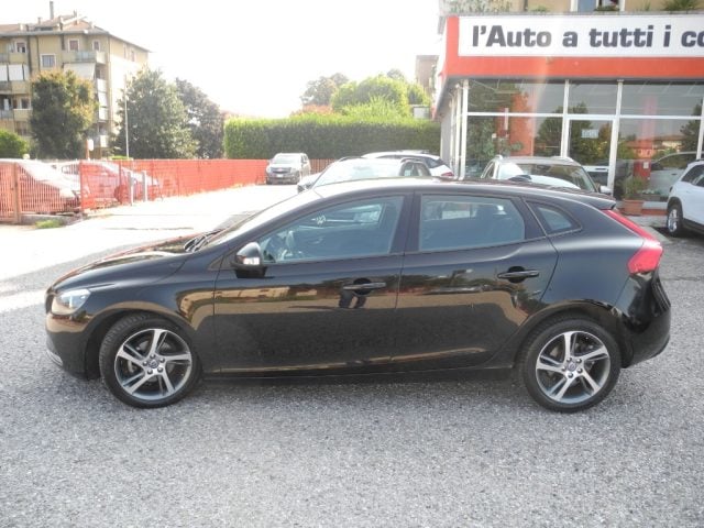 Volvo V40 D2 1.6 D Kinetic - OK NEOPATENTATI - UNICO PROPR. - foto 2 di 80