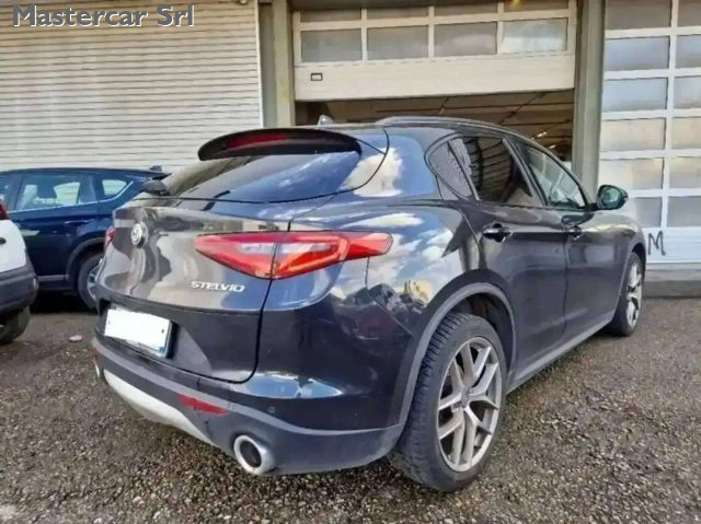 Alfa Romeo Stelvio 2.2 t EXECUTIVE Q4 210cv AT8 TETTO PANO - FN145TV - foto 2 di 4