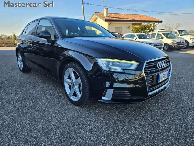 Audi A3 Sportback 1.6 tdi Sport S Line 110cv - FN515YN - foto 3 di 4