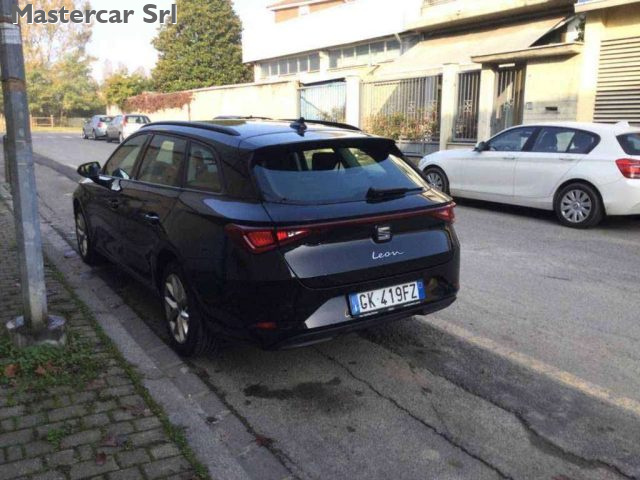 SEAT Leon sw SPORTSTOUR 2.0 tdi Busin 150cv dsg tg : GK419FZ - foto 4 di 4