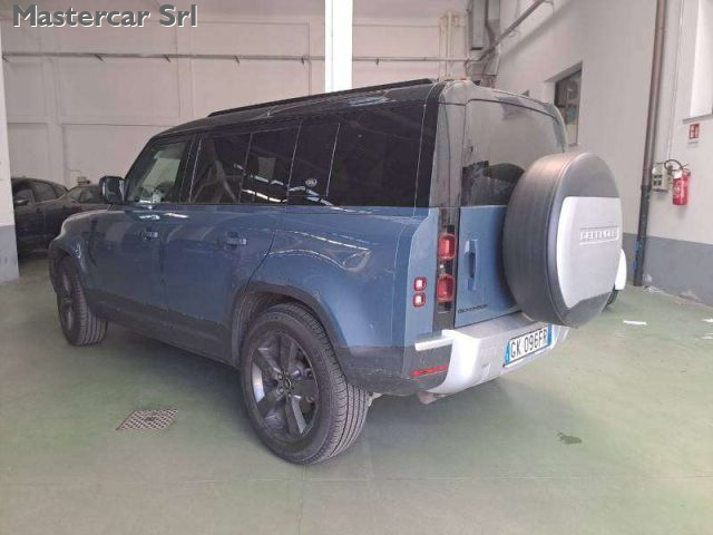 Land Rover Defender Defender 2020 110 3.0d i6 mhev SE awd 250cv auto 7 - foto 4 di 4