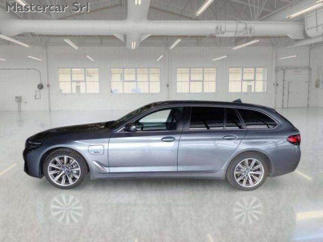 BMW 530 G31 Touring LCI 530e 292CV Touring Business auto - - foto 3 di 4