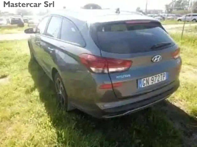 Hyundai i30 i30 Wagon 1.0 t-gdi 48V Primes 120cv -GN972TP - foto 3 di 4