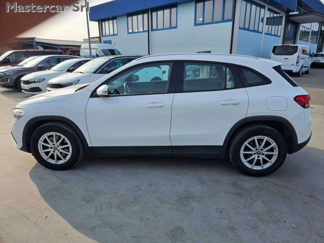 Mercedes-Benz GLA 180 GLA 180D Business Extra auto TG : GM513KY - foto 4 di 4