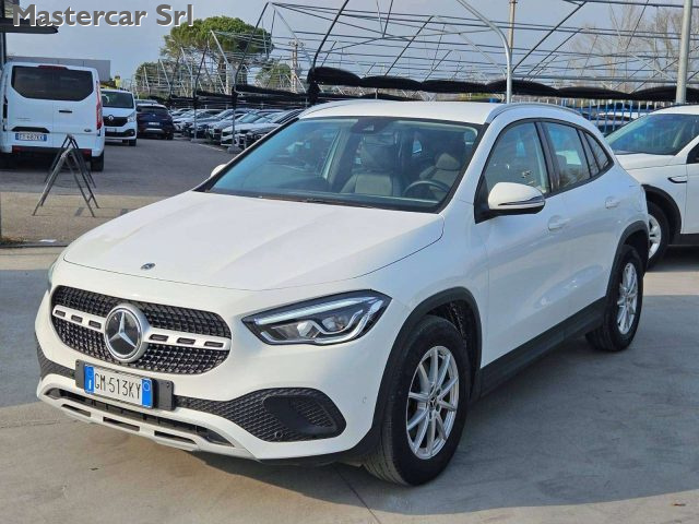Mercedes-Benz GLA 180 GLA 180D Business Extra auto TG : GM513KY - foto 2 di 4