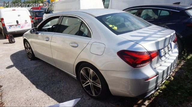 Mercedes-Benz A 180 d 116cv Automatic Sport Berlina - FZ218WS - foto 3 di 4