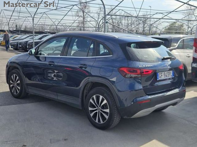 Mercedes-Benz GLA 250 GLA e phev (eq-power) Business Extra auto GF943PL - foto 4 di 4