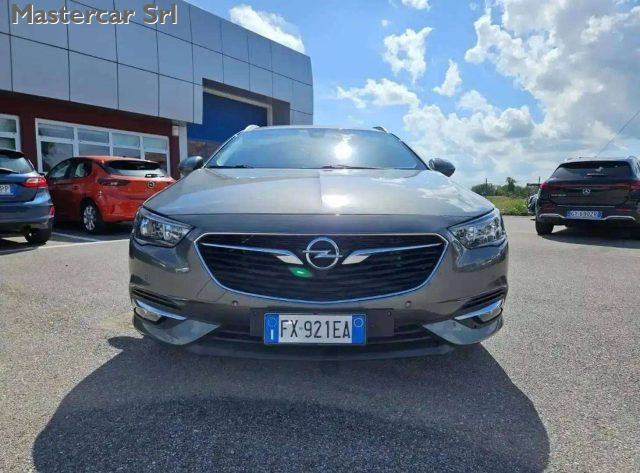 Opel Insignia Sports Tourer 1.6 cdti Innovation AT6 - FX921EA - foto 2 di 4
