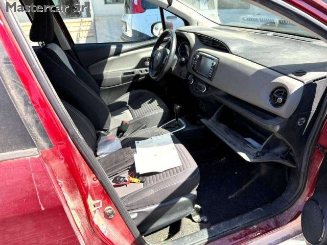 Toyota Yaris Yaris III 5p 1.5h Active - FP516ME - foto 4 di 4