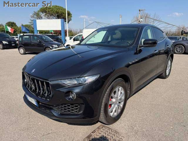 Maserati Levante Levante 3.0 V6 250cv auto - FG551TC usato a BASILIANO