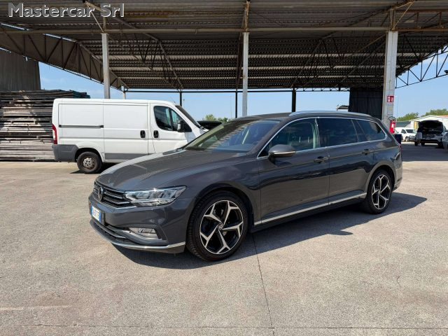 Volkswagen Passat Variant Passat Variant 2.0 tdi Executive 4motion 200cv dsg - foto 2 di 4