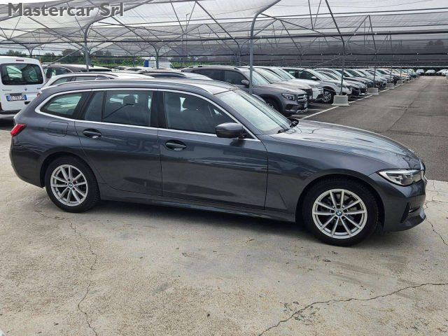 BMW 320 320d Touring xdrive Business Advant. auto - GE319C - foto 4 di 4