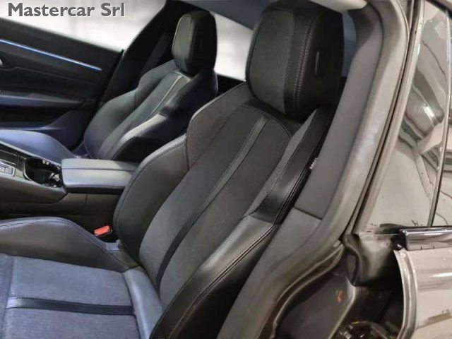 Peugeot 508 508 Berlina 1.5 bluehdi ALLURE EAT 8 130CV - GJ47 - foto 4 di 4