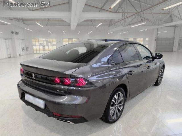 Peugeot 508 508 Berlina 1.5 bluehdi ALLURE EAT 8 130CV - GJ47 - foto 2 di 4
