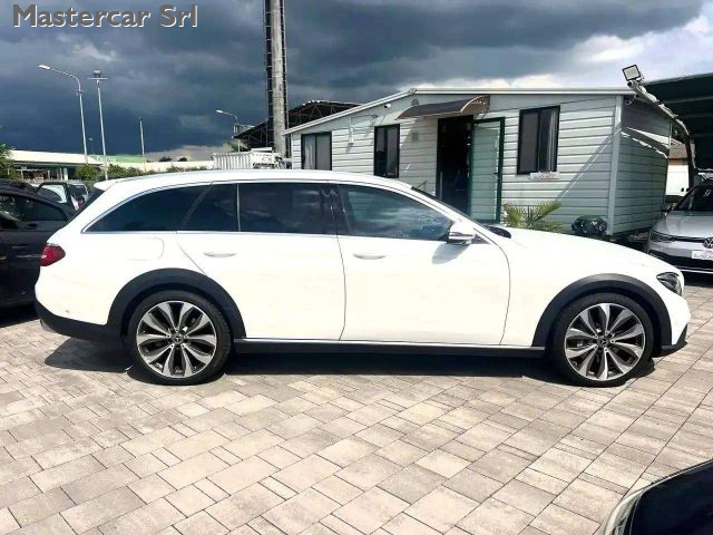 Mercedes-Benz E 400 E SW All-Terrain 400 d Premium 4matic Auto-FZ467RM - foto 4 di 4