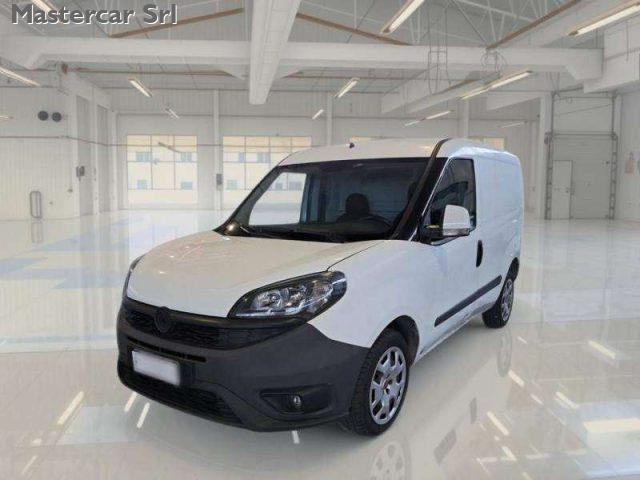 Fiat Doblo 1.4 T-JET 120cv NATURAL POWER SX E6 - FT294KR usato a BASILIANO