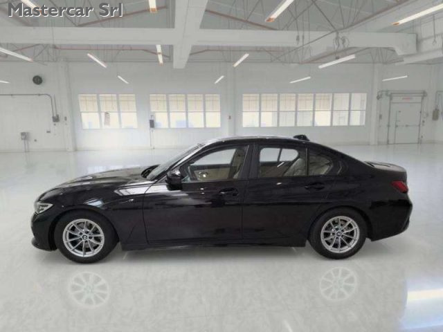 BMW 320 320D 48V BUSINESS ADVANTAGE AUTO - VOLANTE M - GE8 - foto 4 di 4