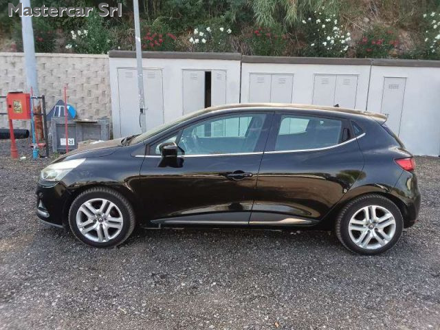 Renault Clio Clio 1.2 16v Zen 75cv 5p - FK670YB - foto 4 di 4