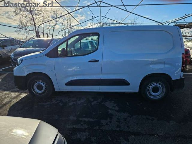Toyota Proace City CITY 1.2 130CV S&S L1 - GZ957EW - foto 3 di 4