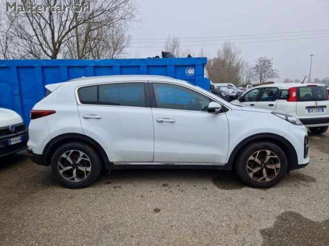 Kia Sportage MOTORE FUSO N1 AUTOCARRO 1.6 crdi Business 136cv d - foto 4 di 4