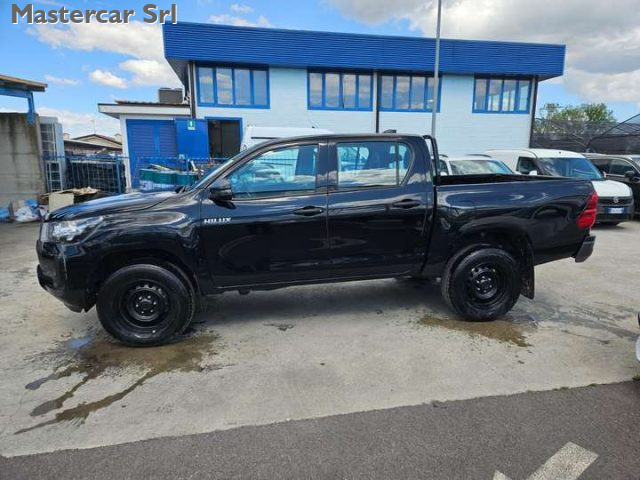 Toyota Hilux Hilux IV 2.4 d-4d double cab Comfort 4wd - GP836MH - foto 3 di 4