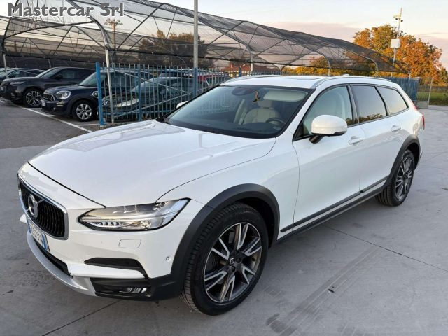 Volvo V90 Cross Country 2.0 d5 Pro awd geartronic my19 - FZ375TW - foto 2 di 4