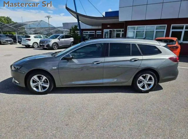 Opel Insignia Sports Tourer 1.6 cdti Innovation AT6 - FX921EA - foto 2 di 4