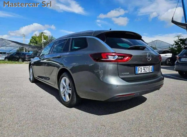 Opel Insignia Sports Tourer 1.6 cdti Innovation AT6 - FX921EA - foto 3 di 4