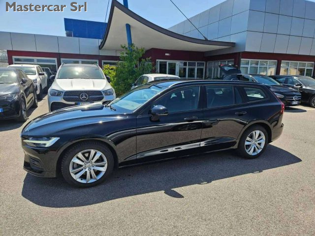 Volvo V60 V60 2.0 b3 Momentum N1 auto 7m - GH345PR - foto 4 di 4