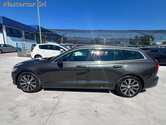 Volvo V60 V60 II 2019 2.0 t8 te Inscription awd - FV100GX - foto 3 di 4