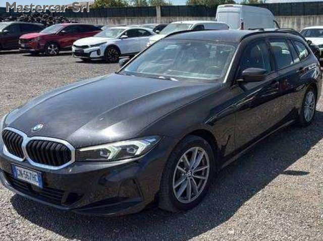 BMW 320 G21 2022 Touring 320d mhev 48V xdrive auto - GN567 - foto 2 di 4