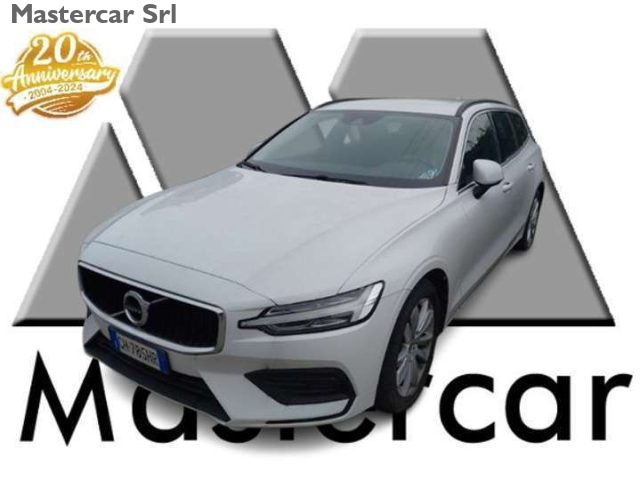 Volvo V60 V60 2.0 b4 Momentum Business auto - GH785HR usato a BASILIANO