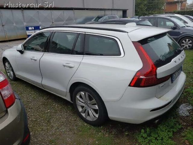 Volvo V60 V60 2.0 b4 Momentum Business auto - GH785HR - foto 3 di 4