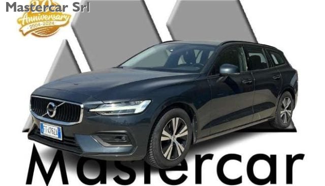 Volvo V60 V60 II 2019 2.0 d3 Business geartronic - FT476ZA usato a BASILIANO