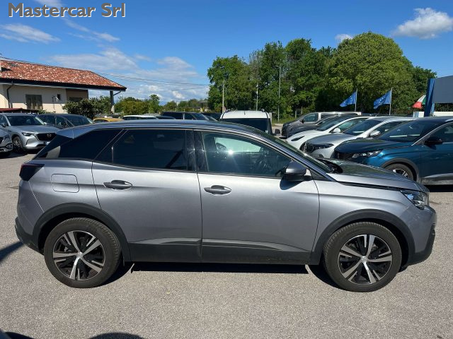 Peugeot 3008 3008 II 2016 1.5 bluehdi Business s tg. GD128AW - foto 4 di 4