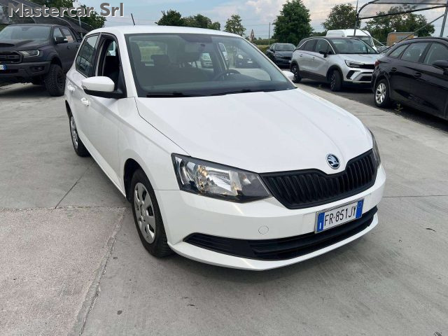 Skoda Fabia Fabia III 2015 Berlina 1.0 mpi Active 60cv - FR851 usato a BASILIANO