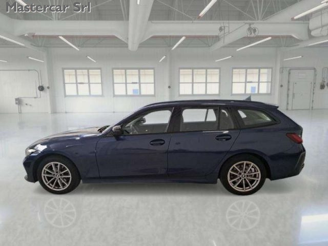 BMW 316 Touring 316d 2.0 122cv mhev 48V auto - GN054LF - foto 4 di 4