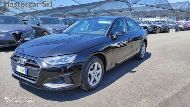 Audi A4 A4 Berlina 30 2.0 tdi mhev Business 136cv s-tronic - foto 2 di 4