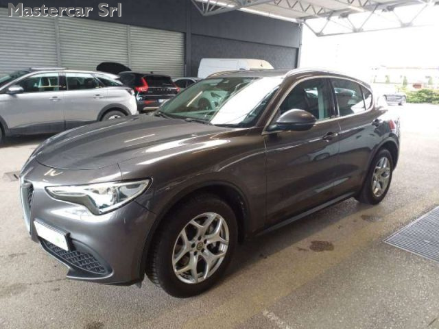 Alfa Romeo Stelvio Stelvio 2.2 td Business Q4 4x4 190cv autom. - ta - foto 2 di 4