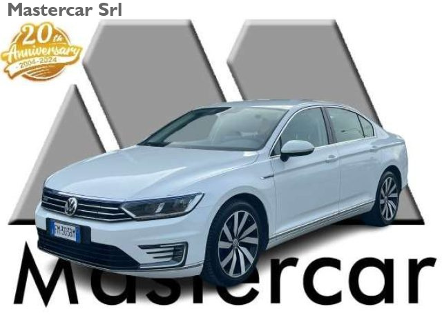 Volkswagen Passat Passat VIII 2015 Berlina 1.4 phev GTE dsg -FM303BM usato a BASILIANO