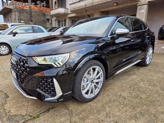 Audi RS Q3 Q3 Sportback 2.5 quattro s-tronic - targa GJ253YR - foto 2 di 4