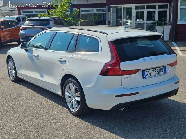 Volvo V60 V60 2.0 b4 Momentum Business auto - GH785HR - foto 3 di 4
